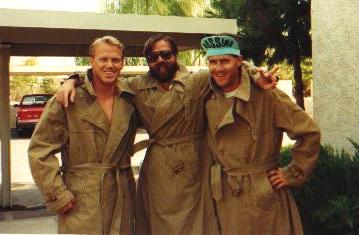 000000apeople14.jpg (17799 bytes)