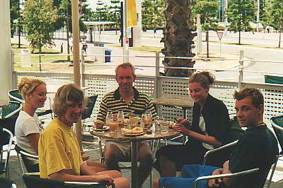 OL-stadium-11.jpg (25869 bytes)