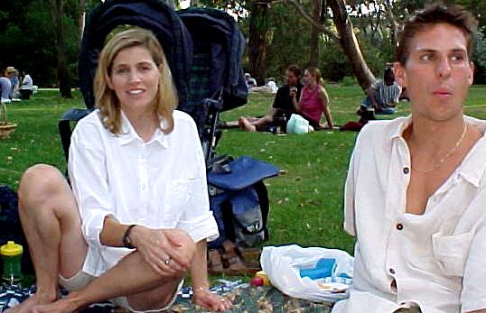 can204.JPG (42942 bytes)