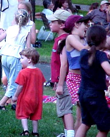 can208.JPG (35837 bytes)