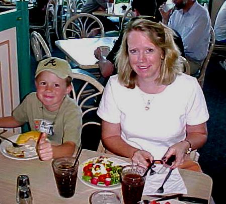 canb20012.JPG (42634 bytes)