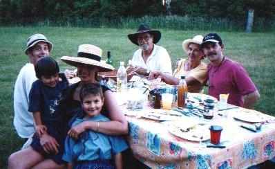 canb8.JPG (26240 bytes)