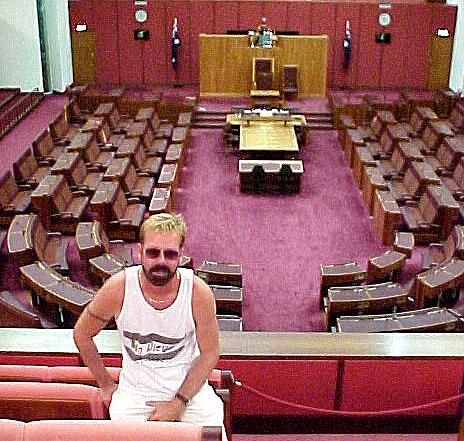 canj1.JPG (59512 bytes)