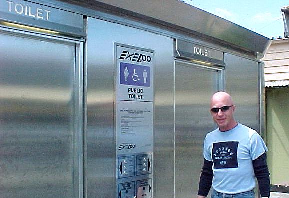 chas9.JPG (41991 bytes)