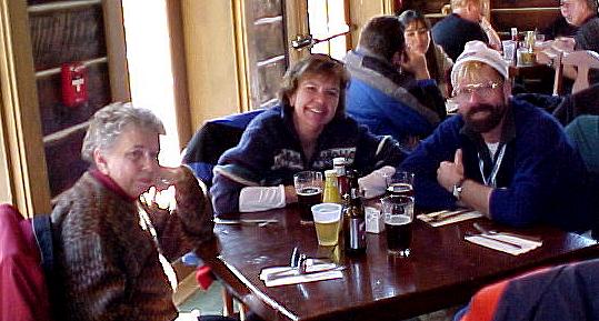 color9r.JPG (41539 bytes)