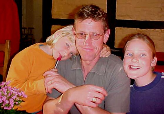 dan7.JPG (32359 bytes)