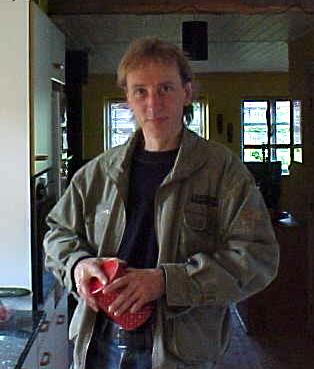 dan8.JPG (21781 bytes)