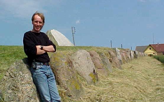 dan9d.JPG (30732 bytes)