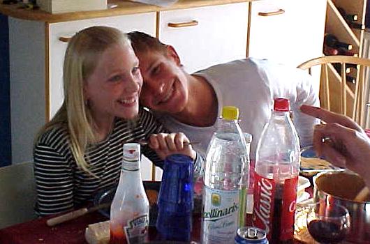 dan9i.JPG (39546 bytes)