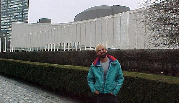 east9l.JPG (49126 bytes)