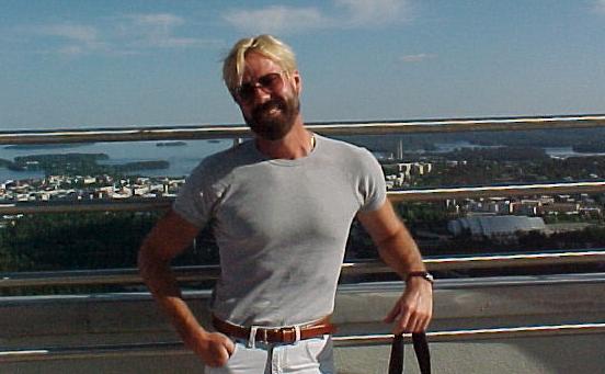 fin6.JPG (30179 bytes)