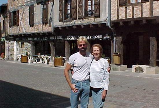 fran1.JPG (44892 bytes)