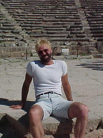 gree99d.JPG (33897 bytes)