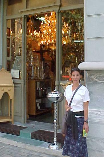 gree99m.JPG (42382 bytes)