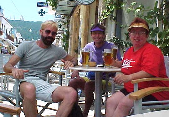 gree9a.JPG (49820 bytes)