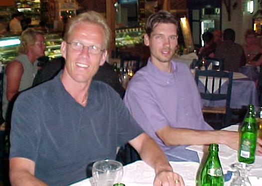 gree9d.JPG (33705 bytes)