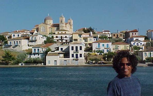 gree9w.JPG (41651 bytes)