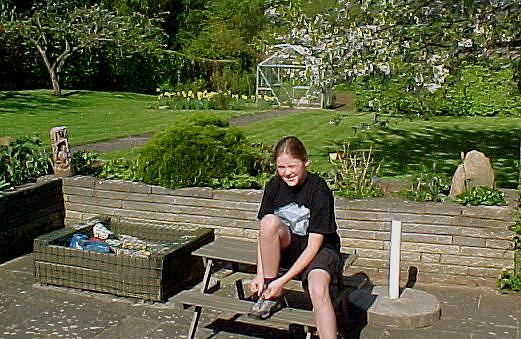 hels6.JPG (60061 bytes)