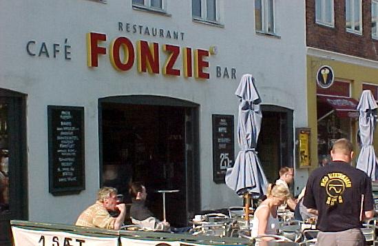 helsi7.JPG (41378 bytes)