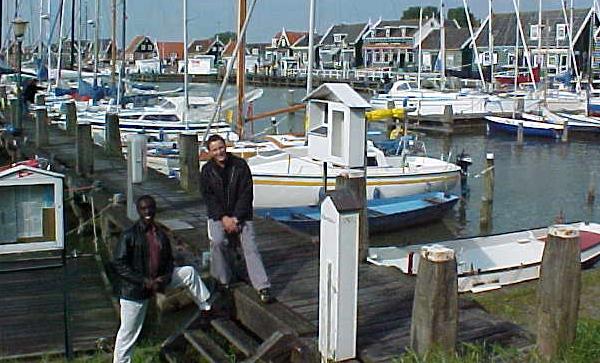 holl2.JPG (58738 bytes)