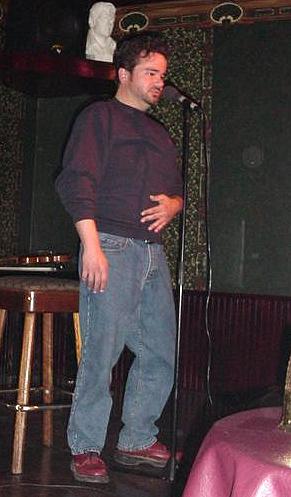 lori4.JPG (25618 bytes)