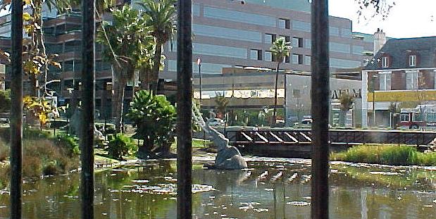 los9e.JPG (63186 bytes)