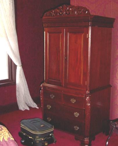 lumb1.JPG (22619 bytes)