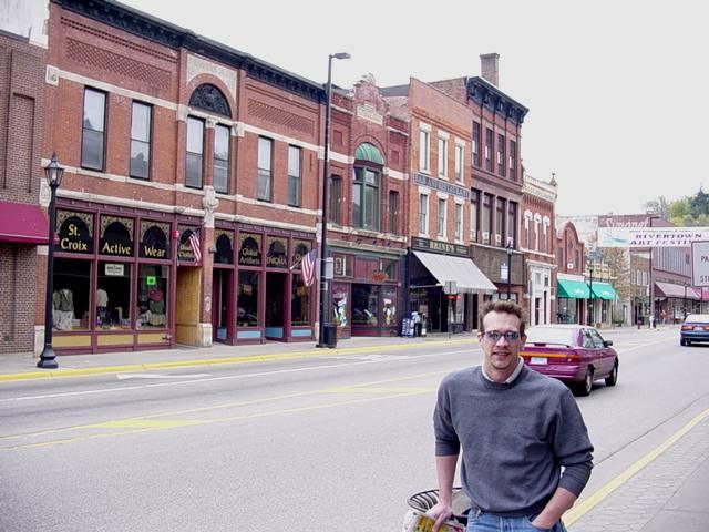 lumb8.JPG (56311 bytes)