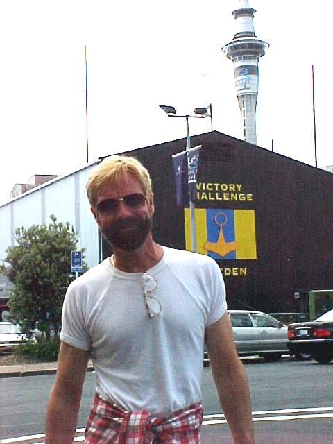 nze0.JPG (46382 bytes)