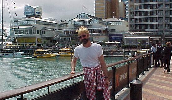 nze3.JPG (53893 bytes)