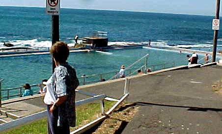 pats0.JPG (28800 bytes)