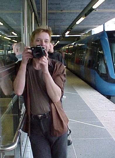 ralf9a.JPG (39783 bytes)