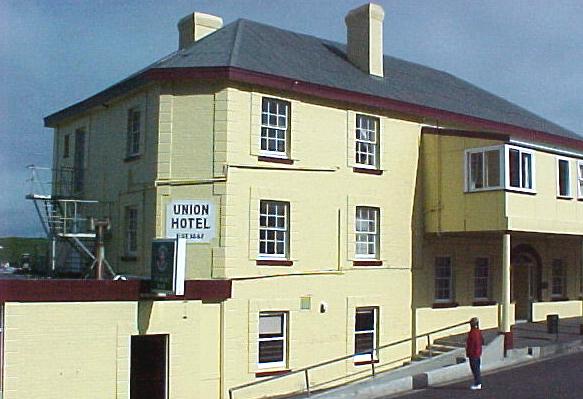 taz4d.JPG (42631 bytes)