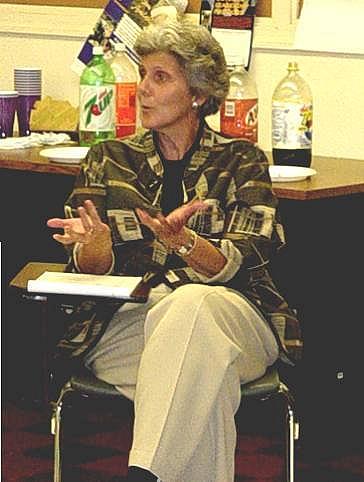 um5.JPG (32120 bytes)