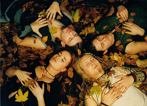 adornedbrood.jpg (129451 bytes)