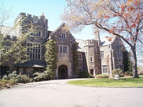 ~ Welcome to NightShadows Manor House...Pass ye Cursor slowly over the Image to Enter the Foyer  ~ 