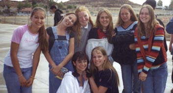 a nice group pic for once! ;)