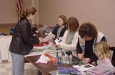 Jessi helps Lorrin & Lindsay while new member, Bonnie, gets adult help