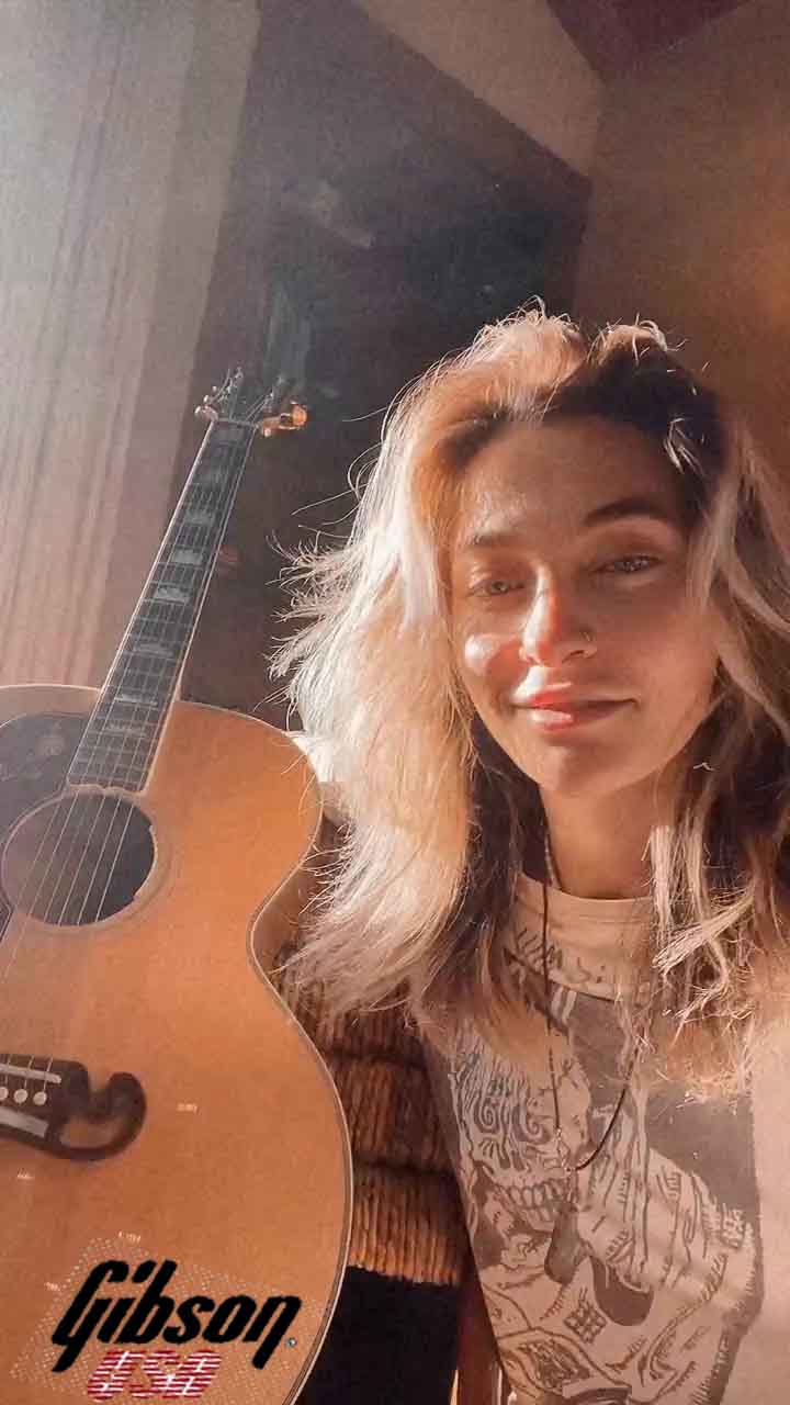 Pk (Paris Jackson)