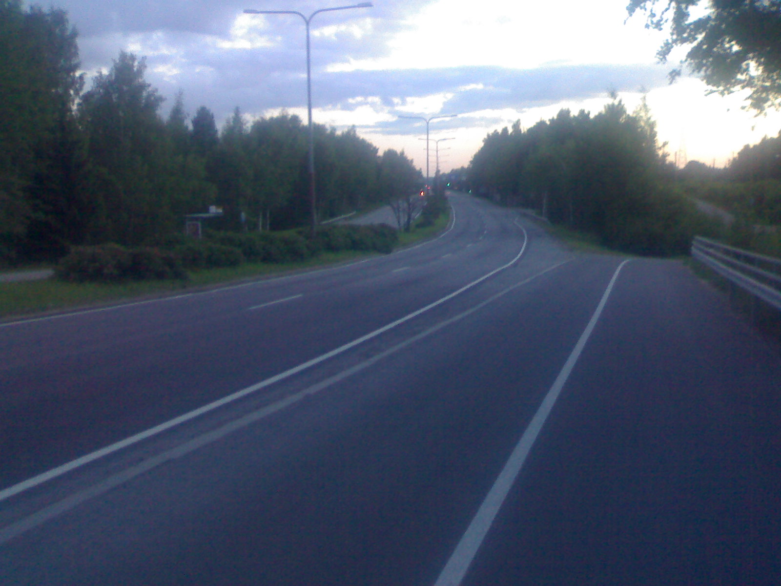 I walk alone road...