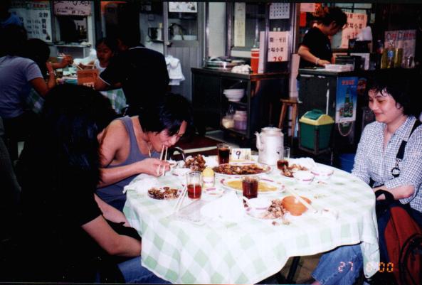 Lemon is Eating in Tai Wai