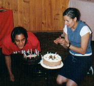 friends15.jpg (7405 bytes)