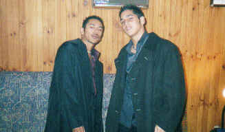 friends5.bmp (188982 bytes)