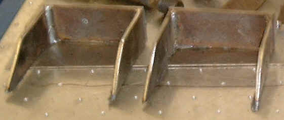 Axlemounts_small.jpg (89182 bytes)