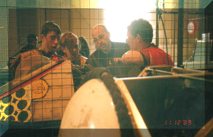 scrutineer1.jpg (73205 bytes)