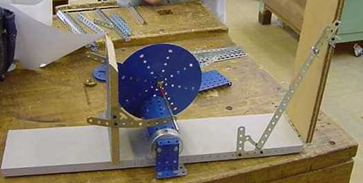 modelflip3.jpg (16862 bytes)