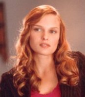 Vinessa Shaw (Nell)