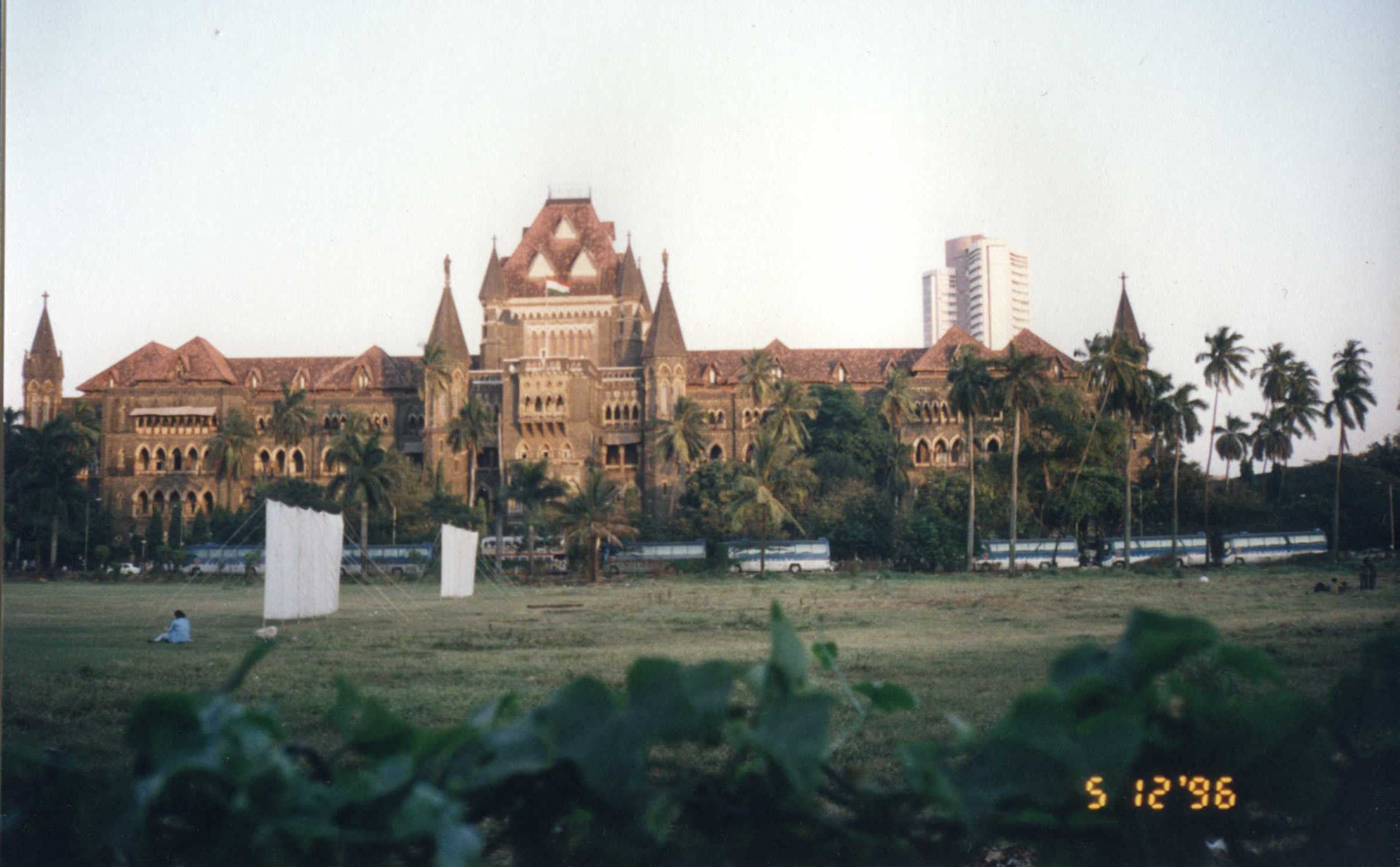 Bombay High Court n Stock exchange Bldg in Rear