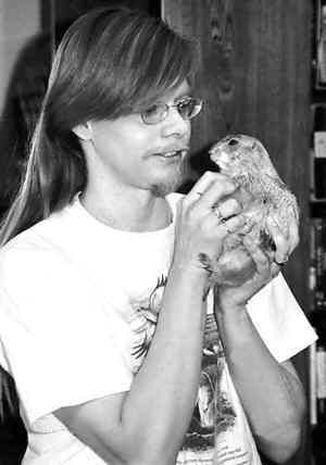 bobnewsrev.jpg (12351 bytes)