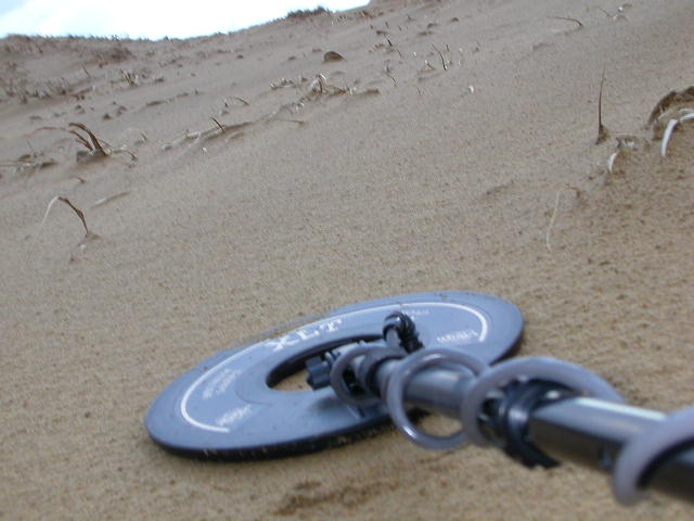 It looks like a Mars Lander or something, but actually it is the tip of the metal detector I had to carry all day long, as they filmed me walking through the dunes